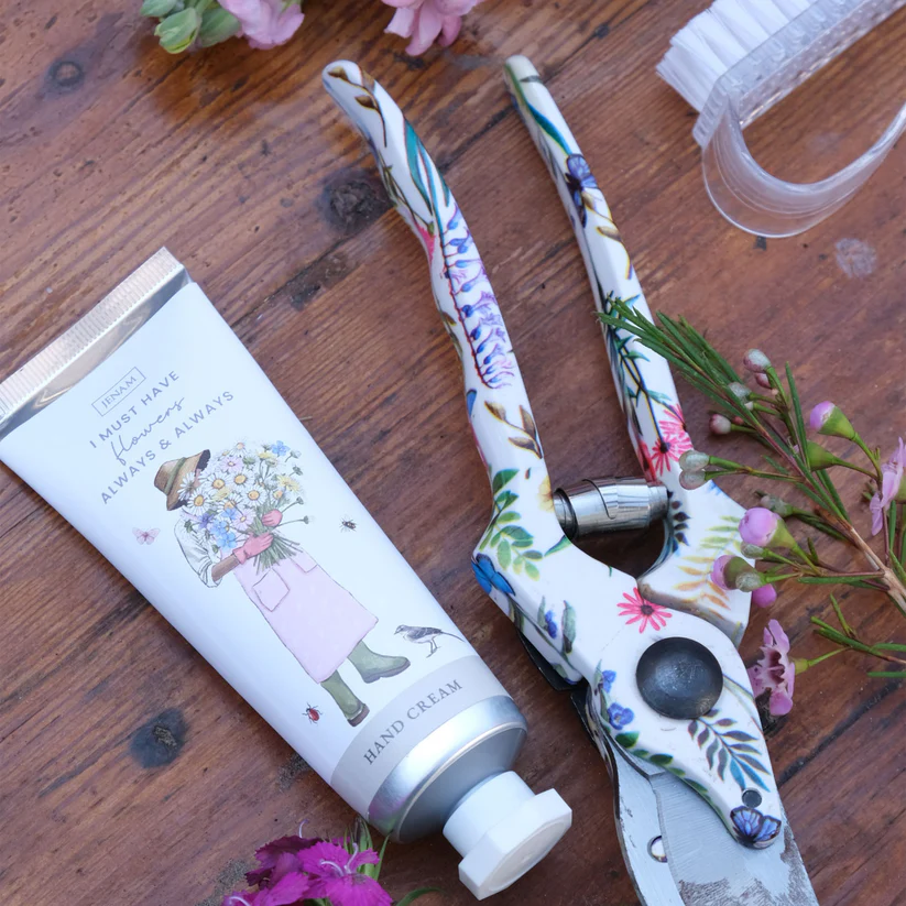 Hand Cream, Nail Brush & Garden Clippers Gift Set – Pamper & Garden Kit - Image 3