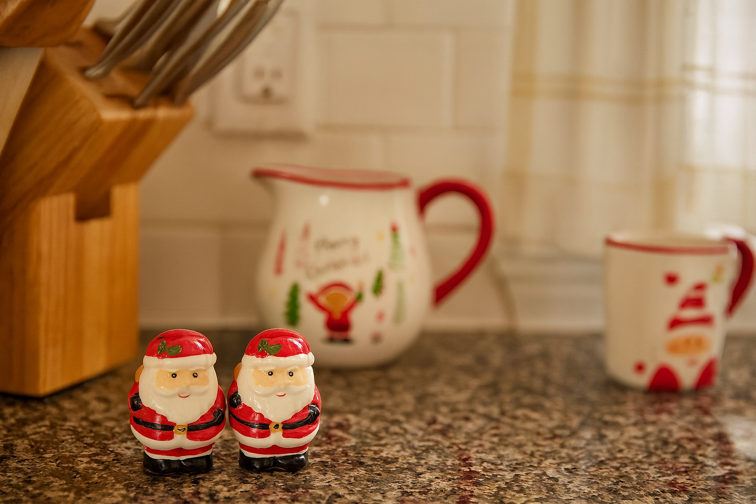 Father Christmas Salt & Pepper Shaker Set - Festive Tableware - Image 2